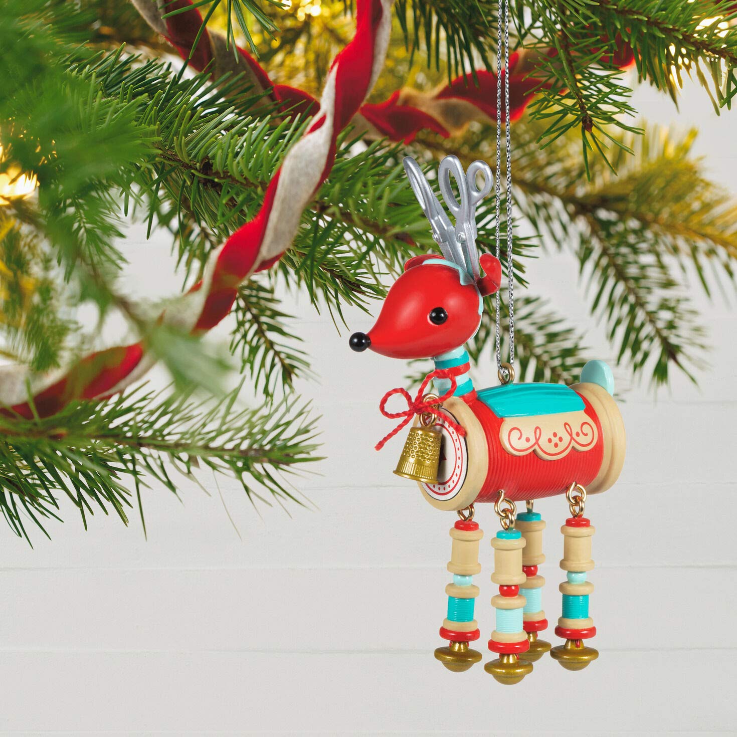 Amazon.co.jp: Hallmark 記念品クリスマスオーナメント 2020 Sew Darn